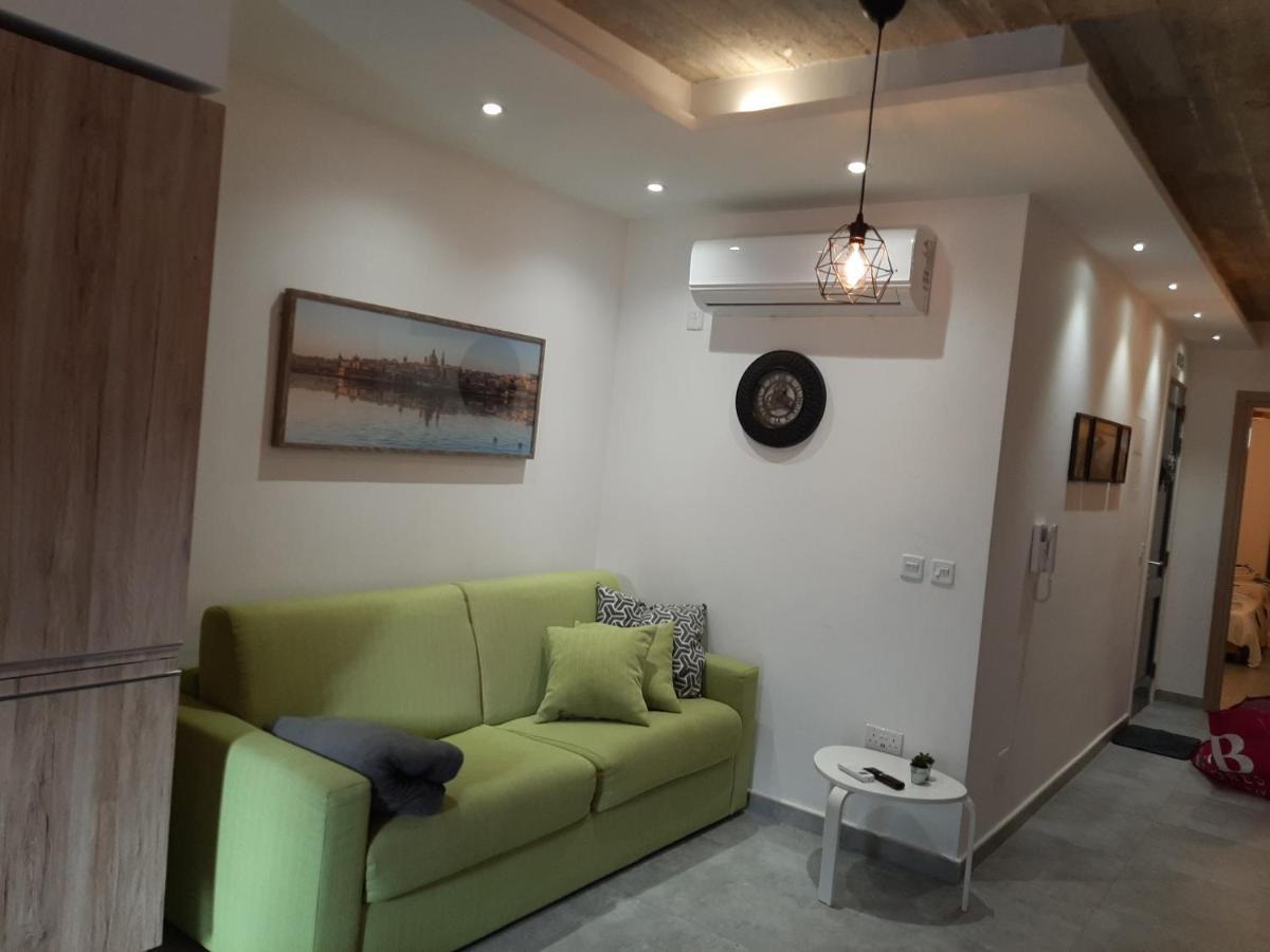 Qliving Central New Apartments Gzira Sliema Promenade Экстерьер фото